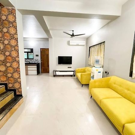 Corner House, Lonavla By Meheru-4 Bhk Villa With Pool エクステリア 写真